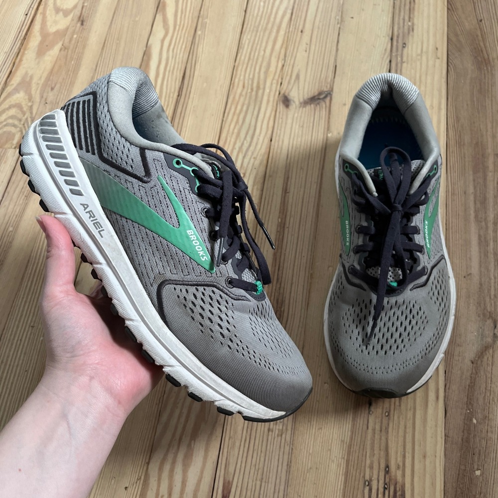 Brooks Ariel 20 Running Shoes Womens 11 Grey Green Stability Sneakers 1203151B